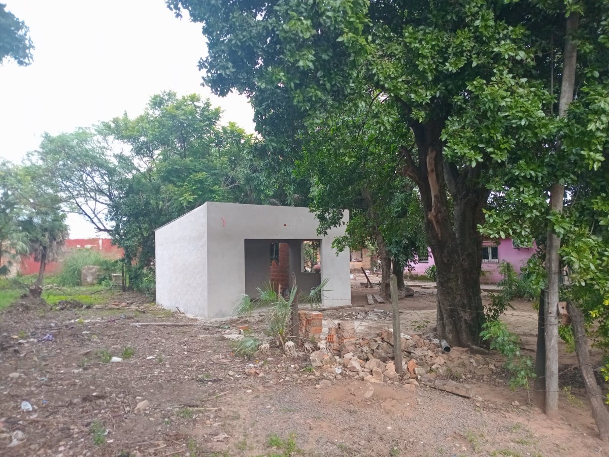 VENDO TERRENO CON CONSTRUCCIÓN EN MRA — foto 2