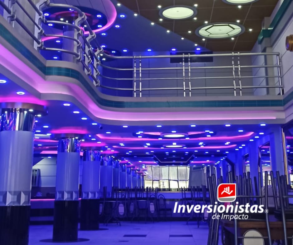 Edificio Comercial De 10 Pisos En Venta En El Alto