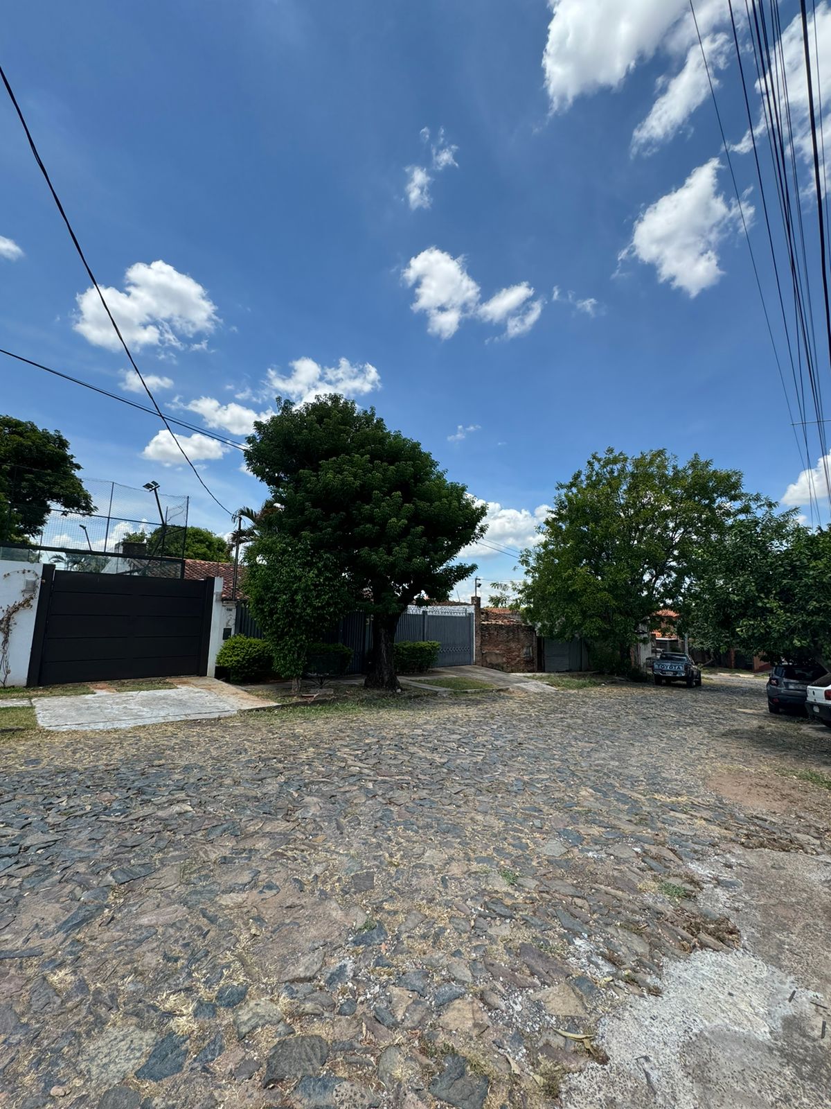 Vendo terreno en Barrio Herrera 14x33,5 m2 Superficie: 469 m2 — foto 3