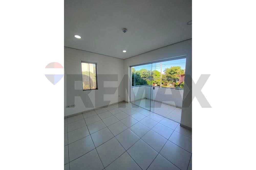 Departamento en Barrio Jara con Cochera Ideal Inversión — foto 2