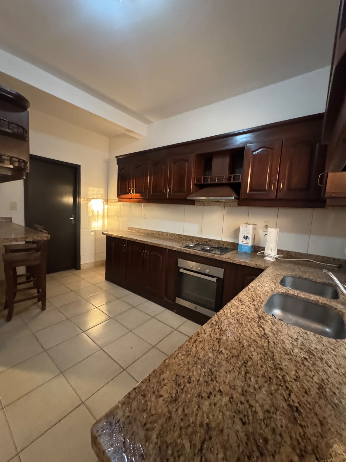 Alquilo Casa Con Piscina En Condominio Privado En Luque  En 7.400.000 Gs / Mes — foto 3
