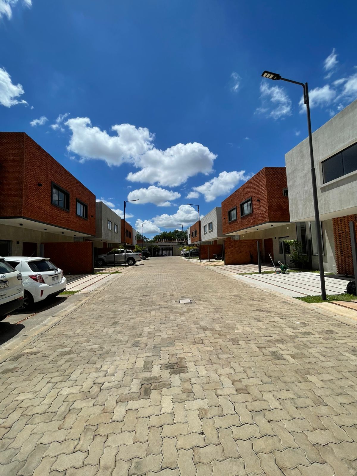ALQUILER DÚPLEX A ESTRENAR CON PISCINA EN BARRIO CERRADO ALTEA – FDO. NORTE — foto 2