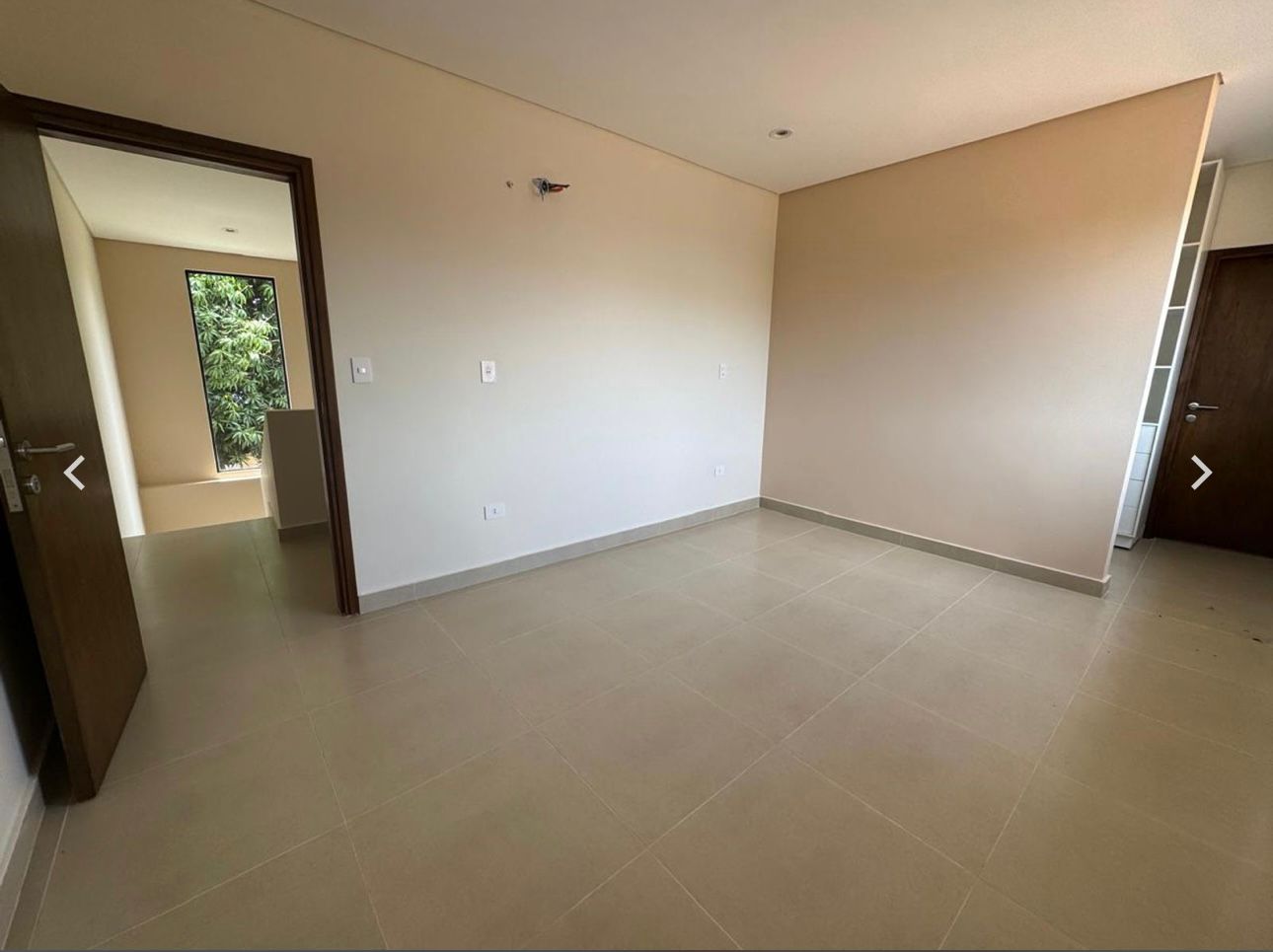 Vendo Exclusiva Residencia En Luque Cuarto Barrio - Zona Top — foto 3