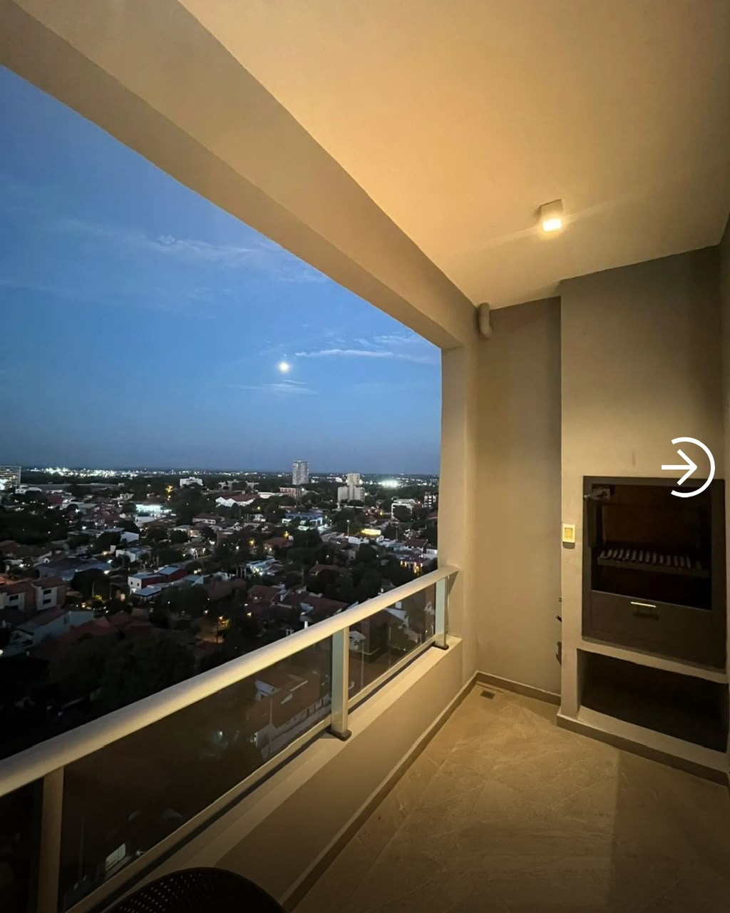 Alquilo– Departamento De 2 Dormitorio Con Cochera full amoblado — foto 2