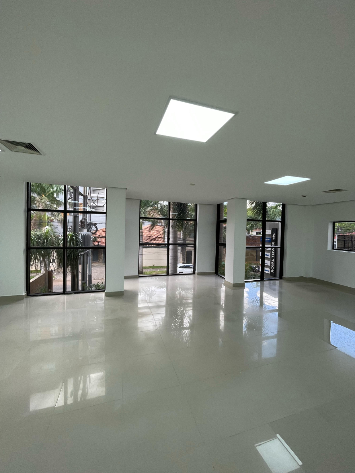 ZONA SHOPPING DEL SOL EN ALQUILER OFICINA DE 305 M2 — foto 3