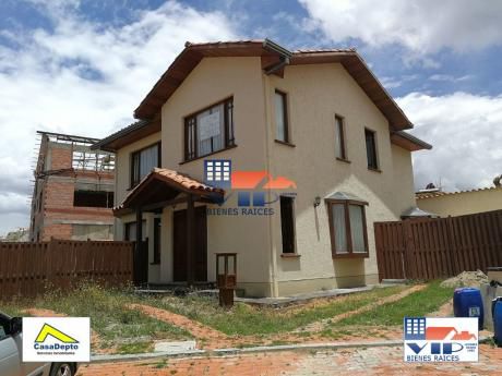 Código 11836, Achumani, Casa En Venta, Achumani, La Paz, Bolivia