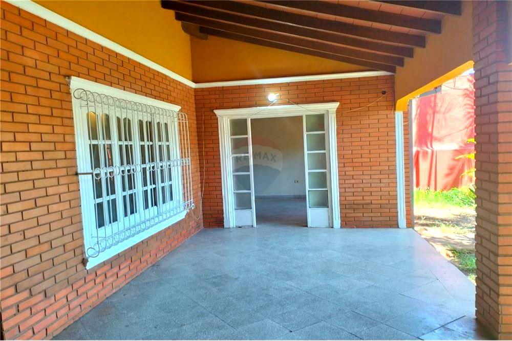 ALQUILO AMPLIA RESIDENCIA EN   ZONA SUR — foto 3