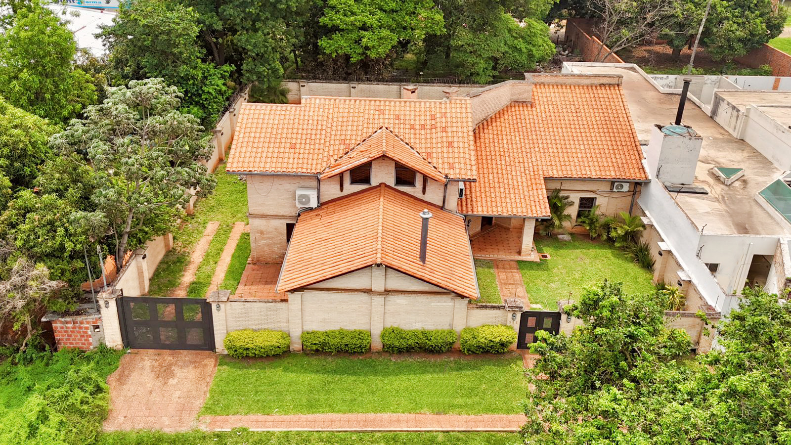 VENDO CASA ZONA AVDA. LAGUNA GRANDE - BARRIO SAN MIGUEL, SAN LORENZO — foto 3