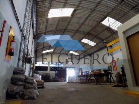 Local, Depósito Y Oficinas De 441 M2 De Terr. Y 233 M2 Const. En Llupes Y Garzón