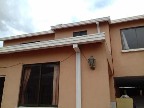 Casa En Venta En Achumani La Paz $us 129,000