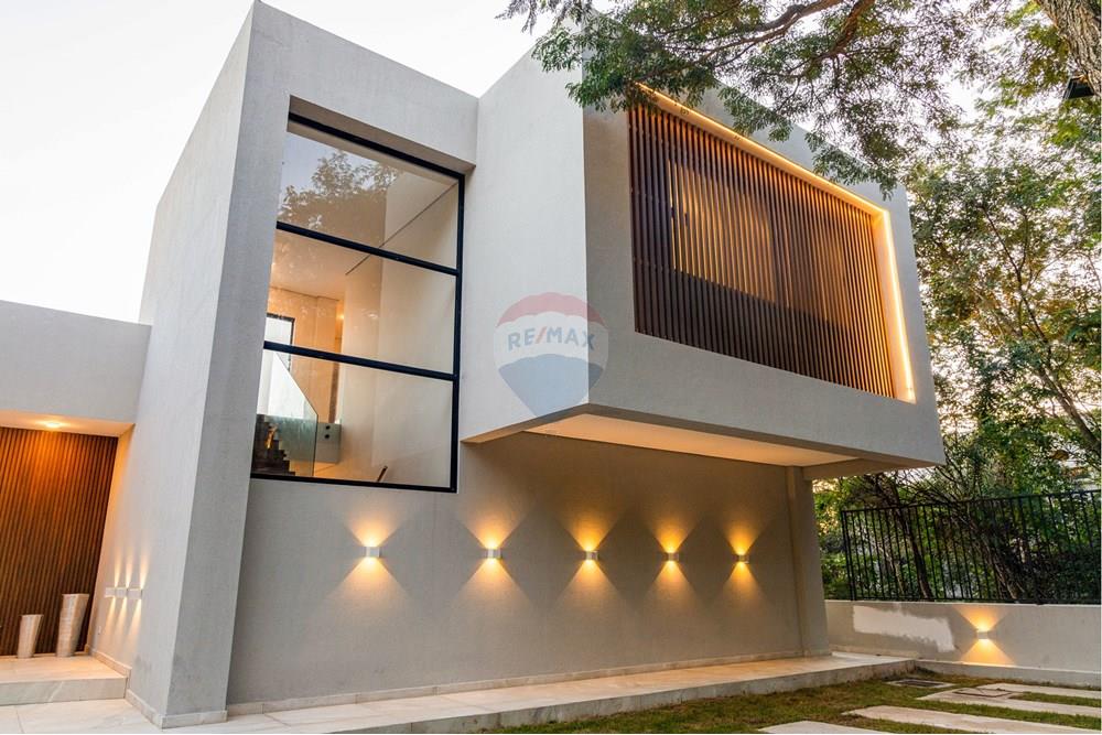 Casa - Venta - San Bernardino, Paraguay — foto 2