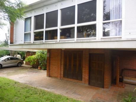 Venta En Atlantida A Pasos Del Mar 0e0ca433at