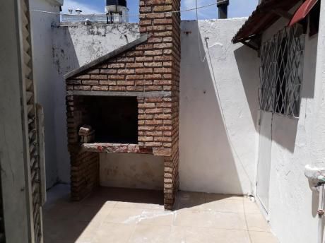 Excelente Ubicación 1 Dorm, 1 Baño, Parrillero!
