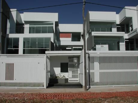 Departamento En Venta En Condominio Renacer, En La Entrada Del Remanso