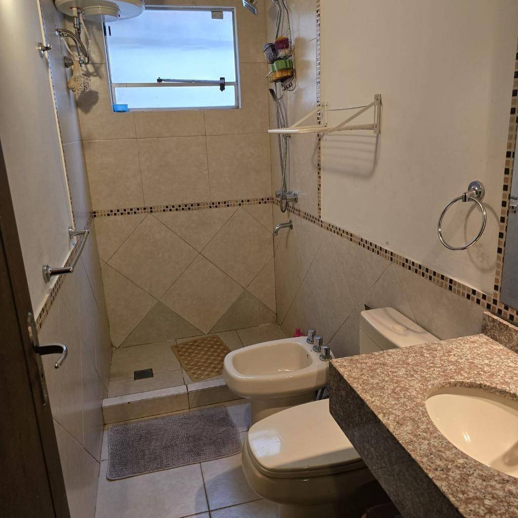 ALQUILO Casa Pareada de 3 habitaciones,en Barrio Santa María de Asunción — foto 3
