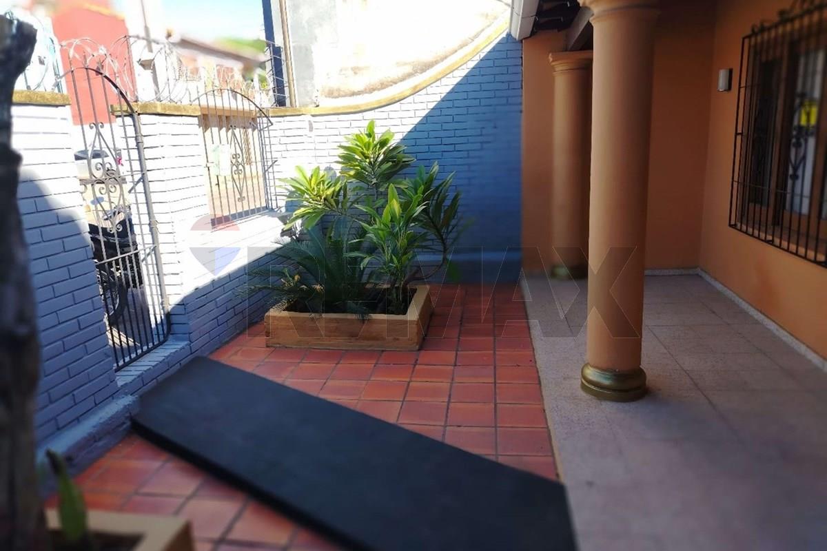 ALQUILO CASA EN SAN LORENZO — foto 3