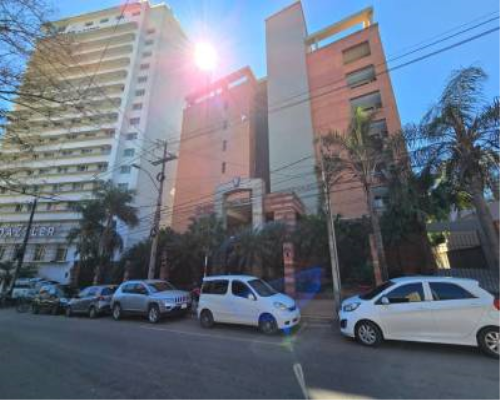 AMPLIO DEPARTAMENTO CON 3 DORMITORIOS FRENTE — foto 2