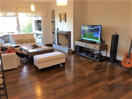 Carrasco Sur, Apartamento En Alquiler Con Gran Jardin