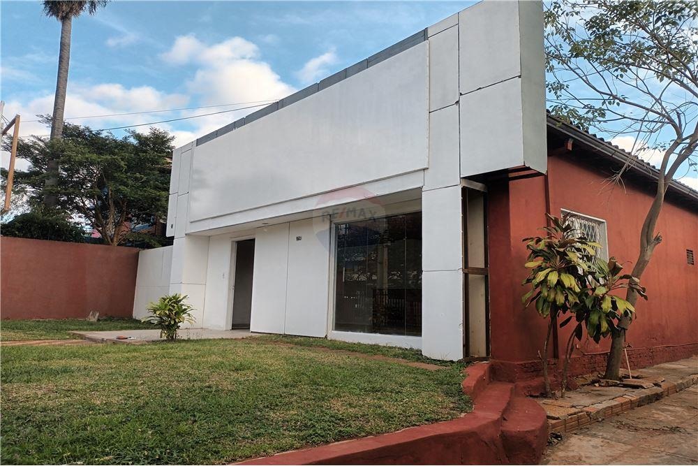 VENDO SALON COMERCIAL EN VISTA ALEGRE SOBRE AVDA FERNANDO — foto 2