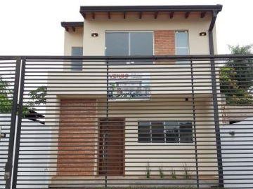 Alquilo Duplex De 3 Dormitorios En Lambare Barrio Kennedy Zona Peron