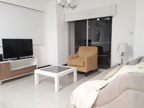 Precioso Y Enorme Depto Amoblado De 2 Dorms En Condo Punta Del Este