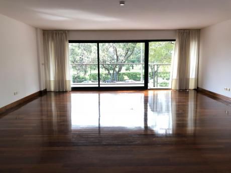 Excelente Categoría. Frente Al Golf. 3 Suites. Vig. Gge X 2. Calef