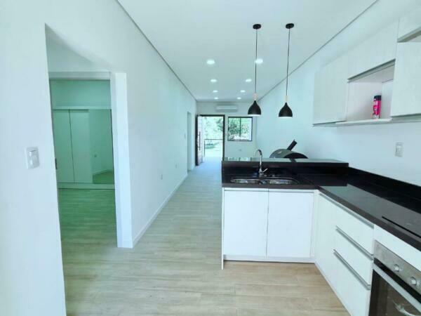 ALQUILO DEPARTAMENTO DE 3 DORMITORIOS EN LOMA MERLO LUQUE. — foto 3