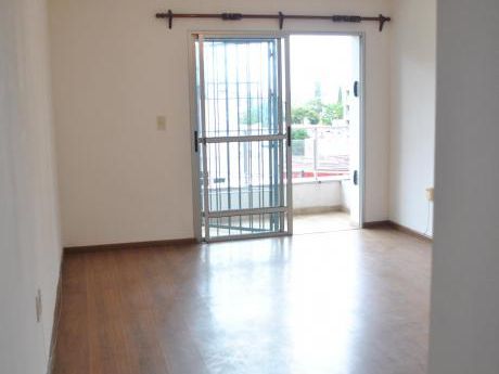 A Pasos Del Montevideo Shopping 1 Dormitorio.