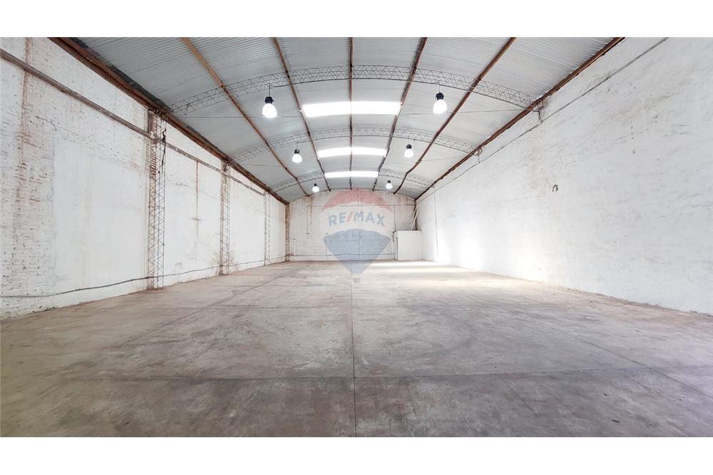 VENDO TINGLADO DE 730 m2 EN LAMBARE — foto 3
