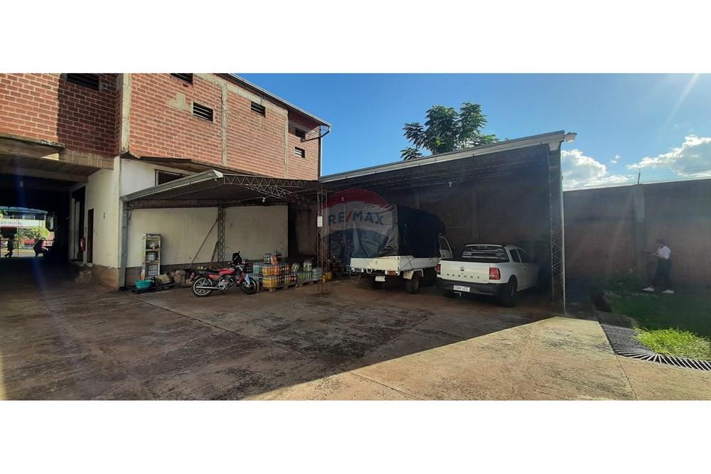 Vendo Propiedad Comercial con Salones en Encarnación — foto 3