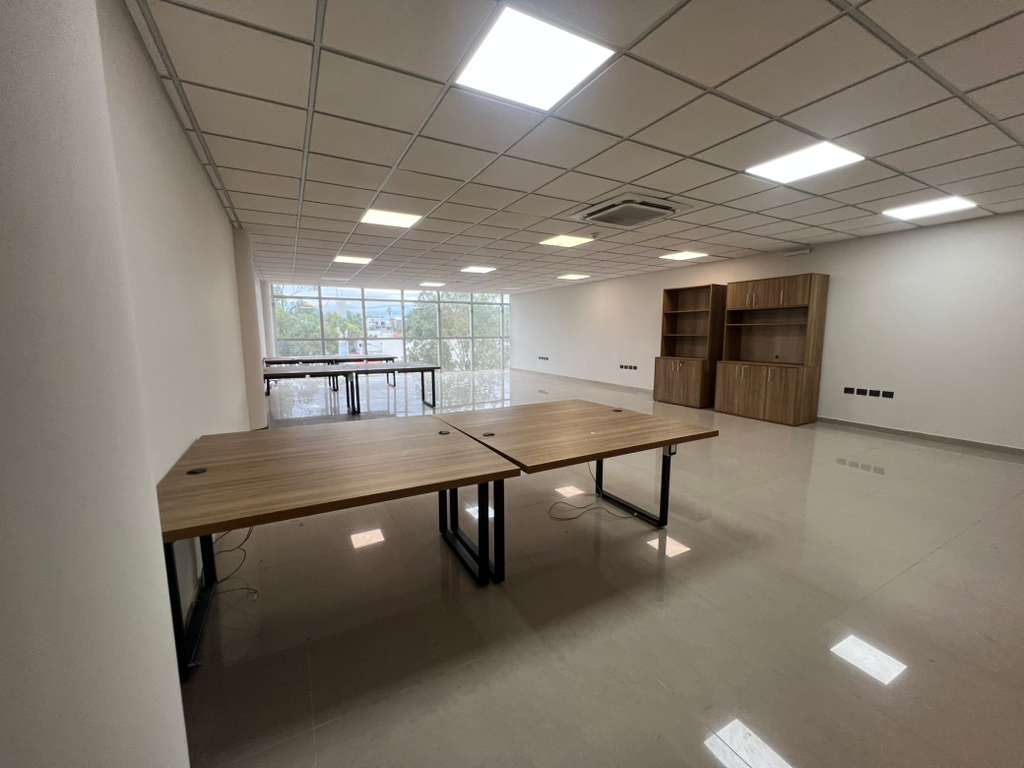 ALQUILO OFICINA CORPORATIVA — foto 2
