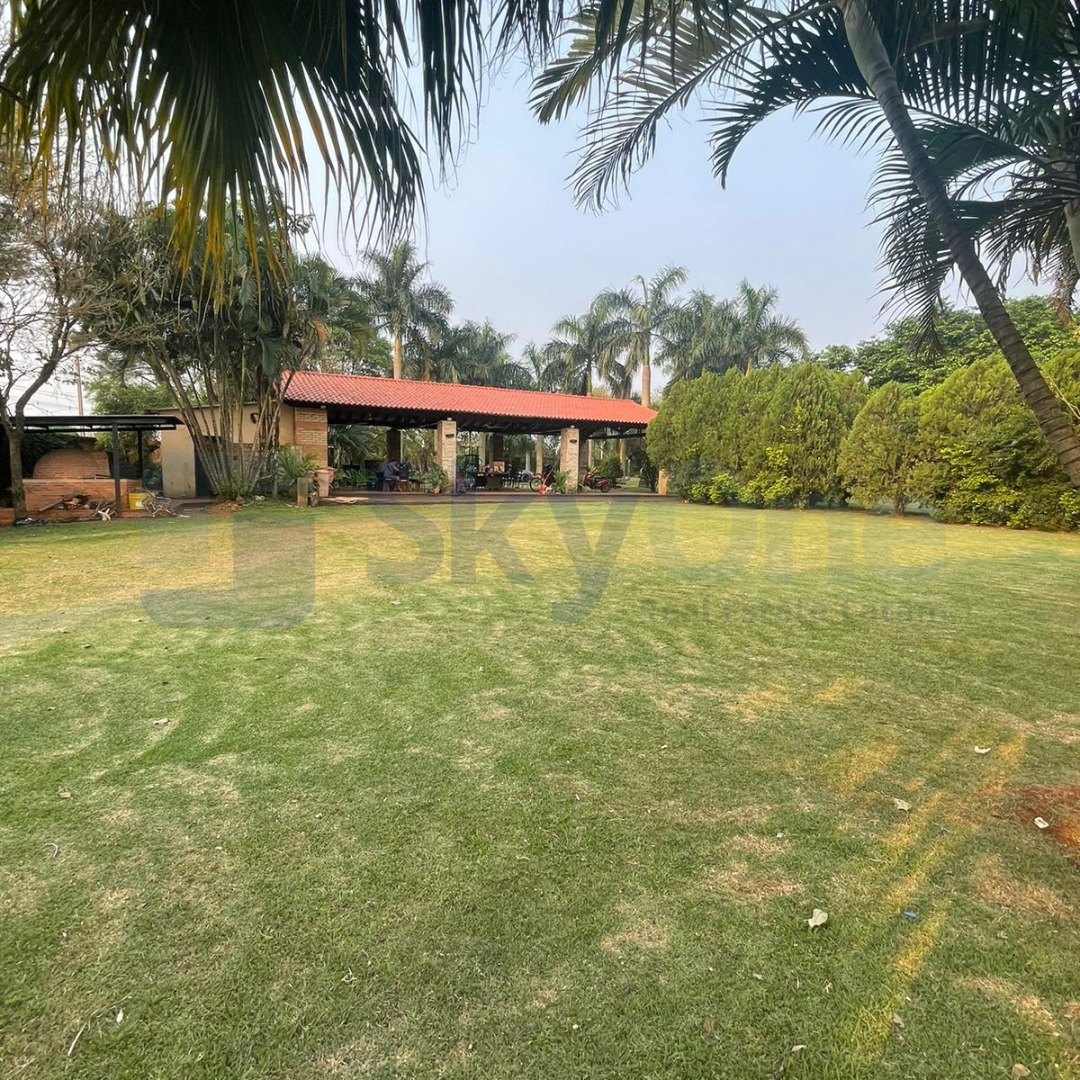 Amplio terreno en esquina disponible para la venta — foto 3