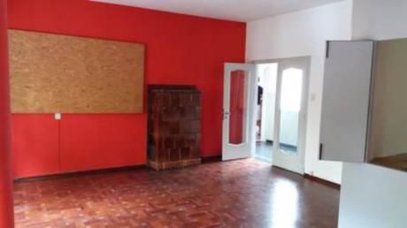 Vivienda Y Local Comercial Independientes! Atención Profesionales!