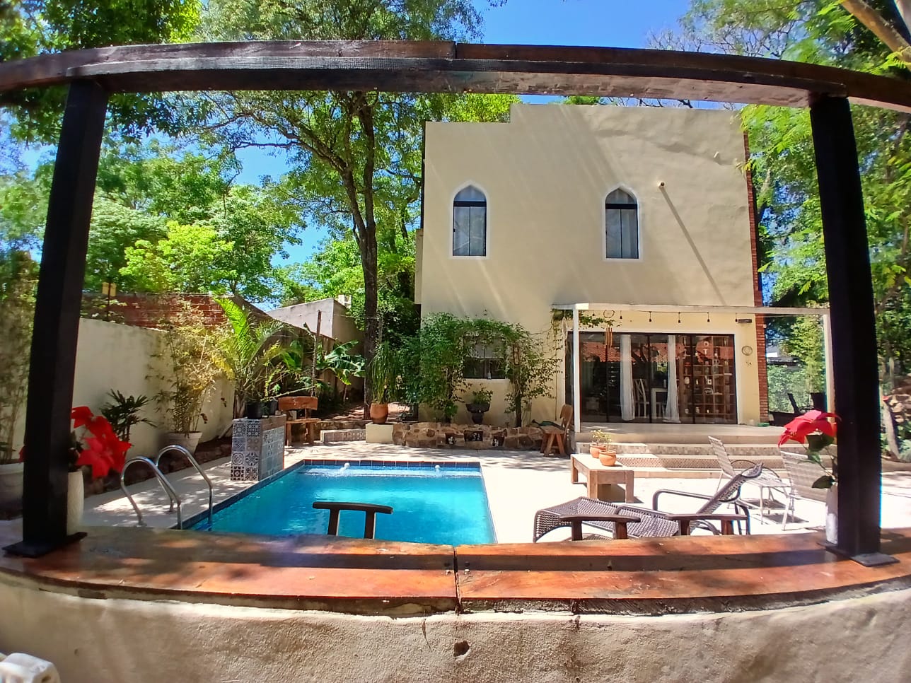 Hermosa casa de dos plantas en venta San Bernardino, Cordillera! — foto 3