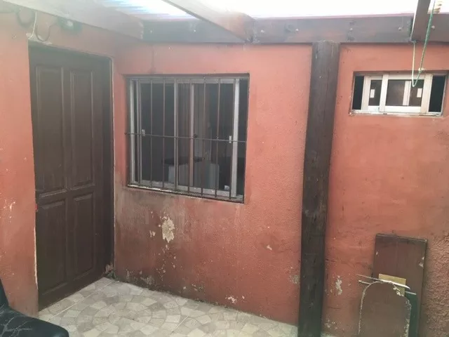 Alquilo Muy Lindo Apto. Al Fondo Tipo Casa. Sin Gastos Comunes · Foto 9