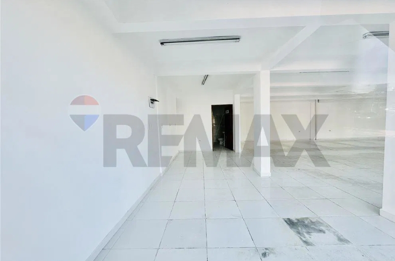 Local Comercial - Alquiler - San Lorenzo, Central, Paraguay — foto 2