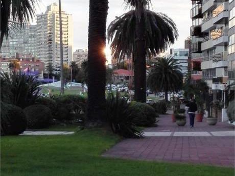 Agosto Alquila Hermoso Próximo A Rambla Y Wtc