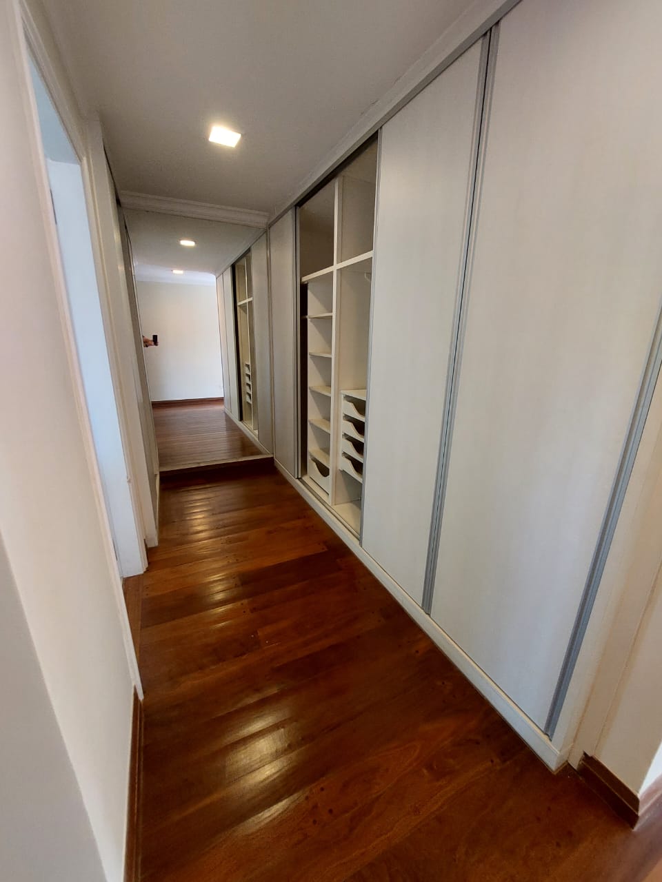 Alquilo casa en barrio Herrera — foto 2