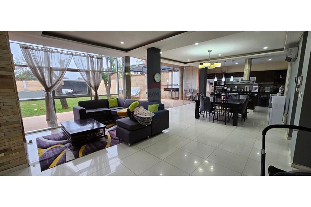 ALQUILO MODERNA CASA CON PISCINA Bo. Los Nogales — foto 2