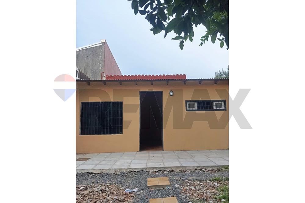 ALQUILO CASA CON AMPLIO TERRENO EN SAN LORENZO — foto 2