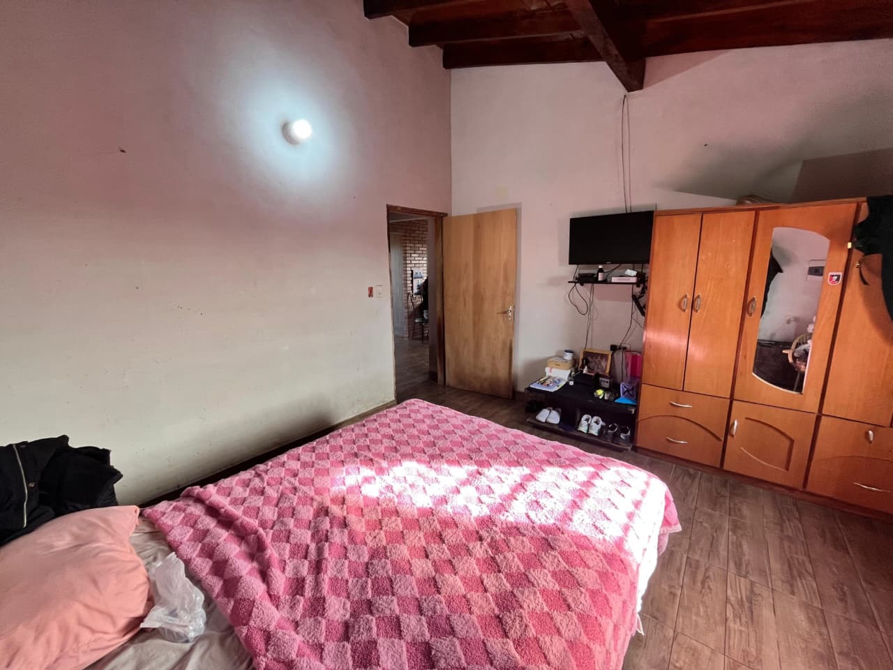 Venta De Casa En Ypacaraí — foto 2