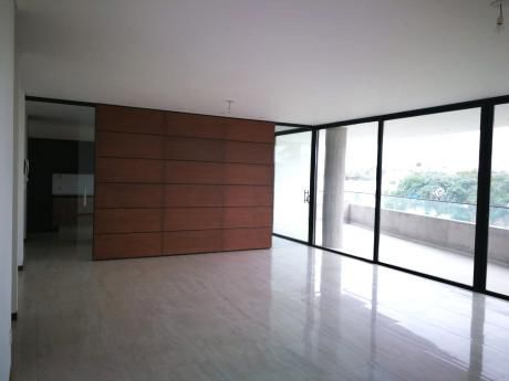 En Venta Dpto. En Condominio Tiziano