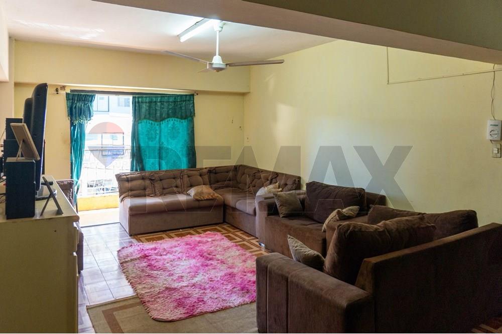 VENDO EDIFICIO EN EL MICROCENTRO DE CIUDAD DEL ESTE — foto 3