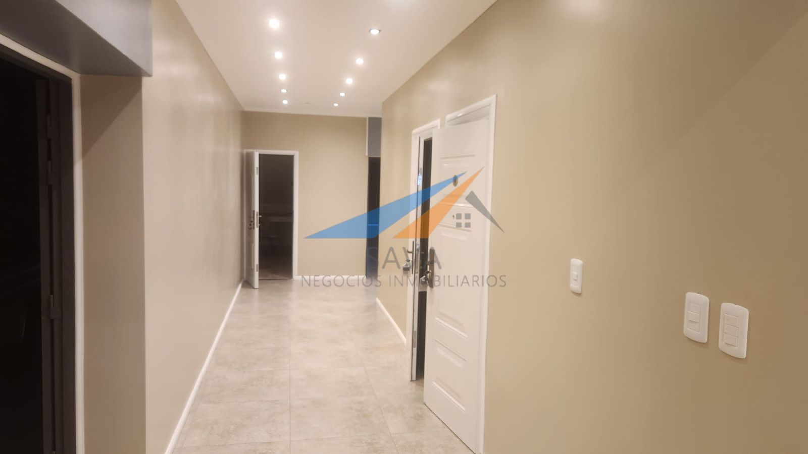 Alquiler Local Comercial Brazo Oriental! 700 M². 2 Plantas! Ideal Salón de Fiestas y Eventos! · Foto 4