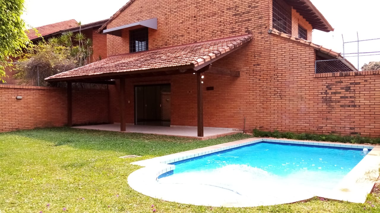 Casa en alquiler en Mburucuyá
