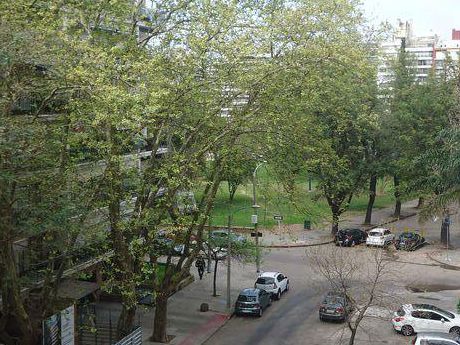 Apartamento De Estilo Sobre 21 De Setiembre!!