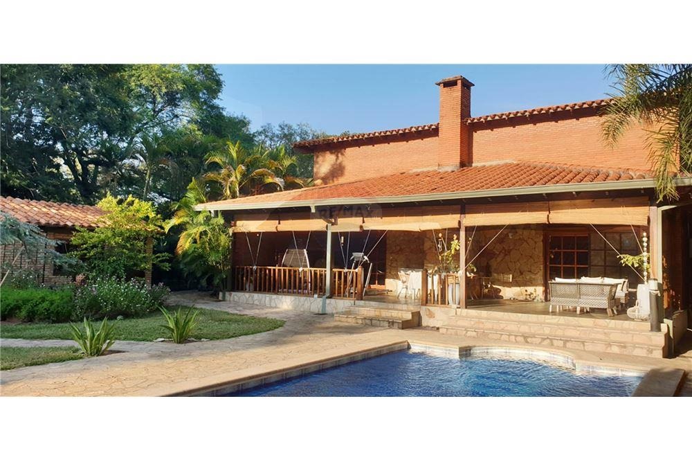 VENDO 2 CASAS JUNTAS EN SAN BERNARDINO 2.500 M2 — foto 2
