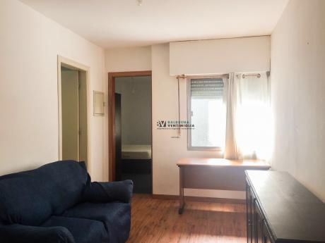 Apartamento De 1 Dormitorio En Alquiler - Cordon