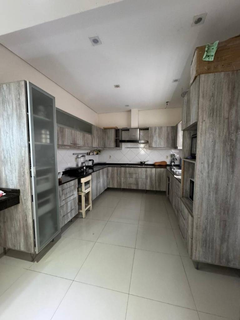 VENDO CASA DE 3 DORMITORIOS BARRIO KENNEDY DE LAMBARÉ — foto 3