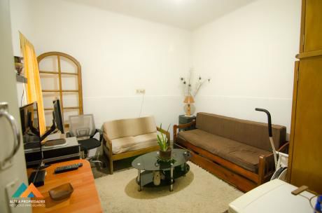 Casa, 2 Dormitorios, Cochera, Azotea Transitable